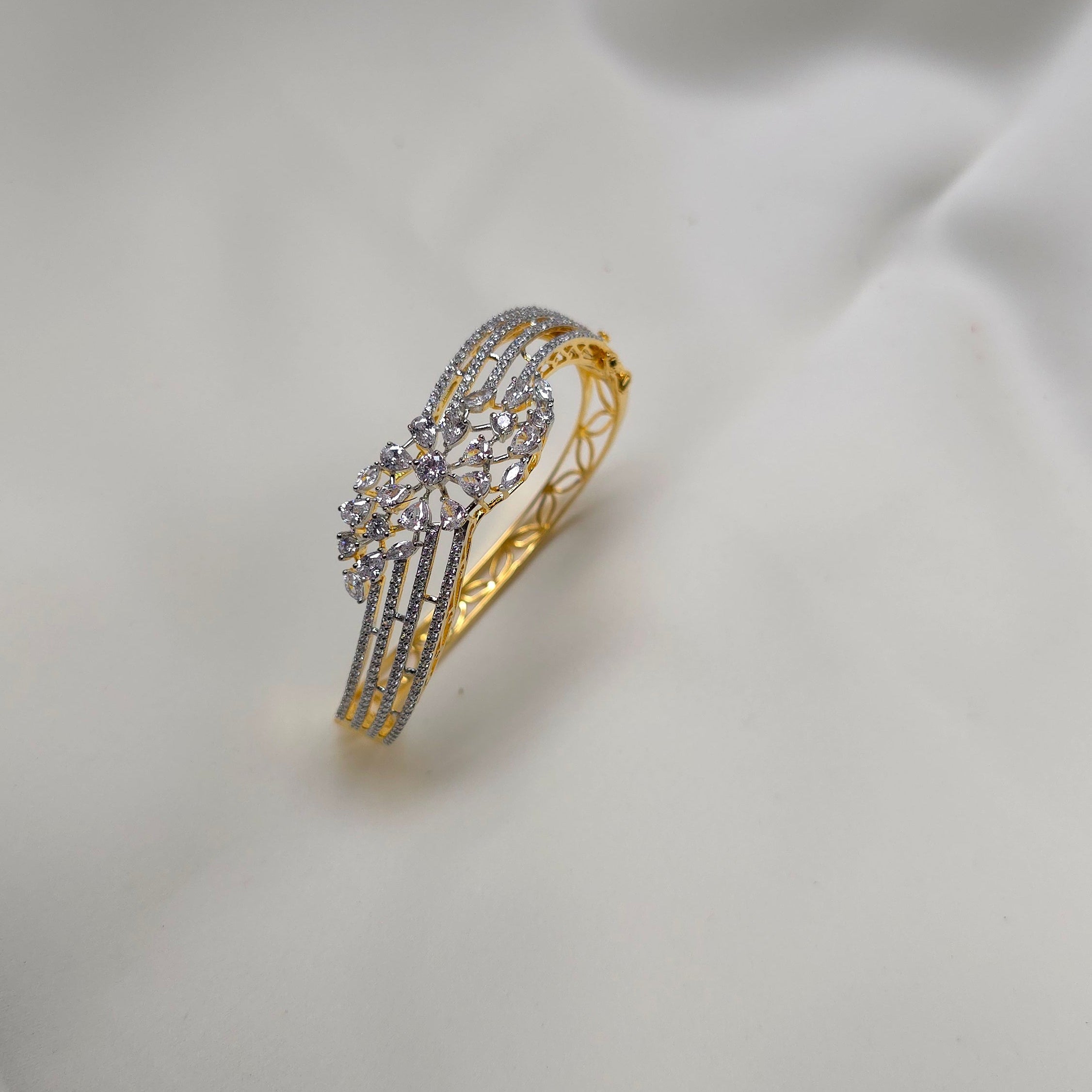 Diamond Bloom Bracelet