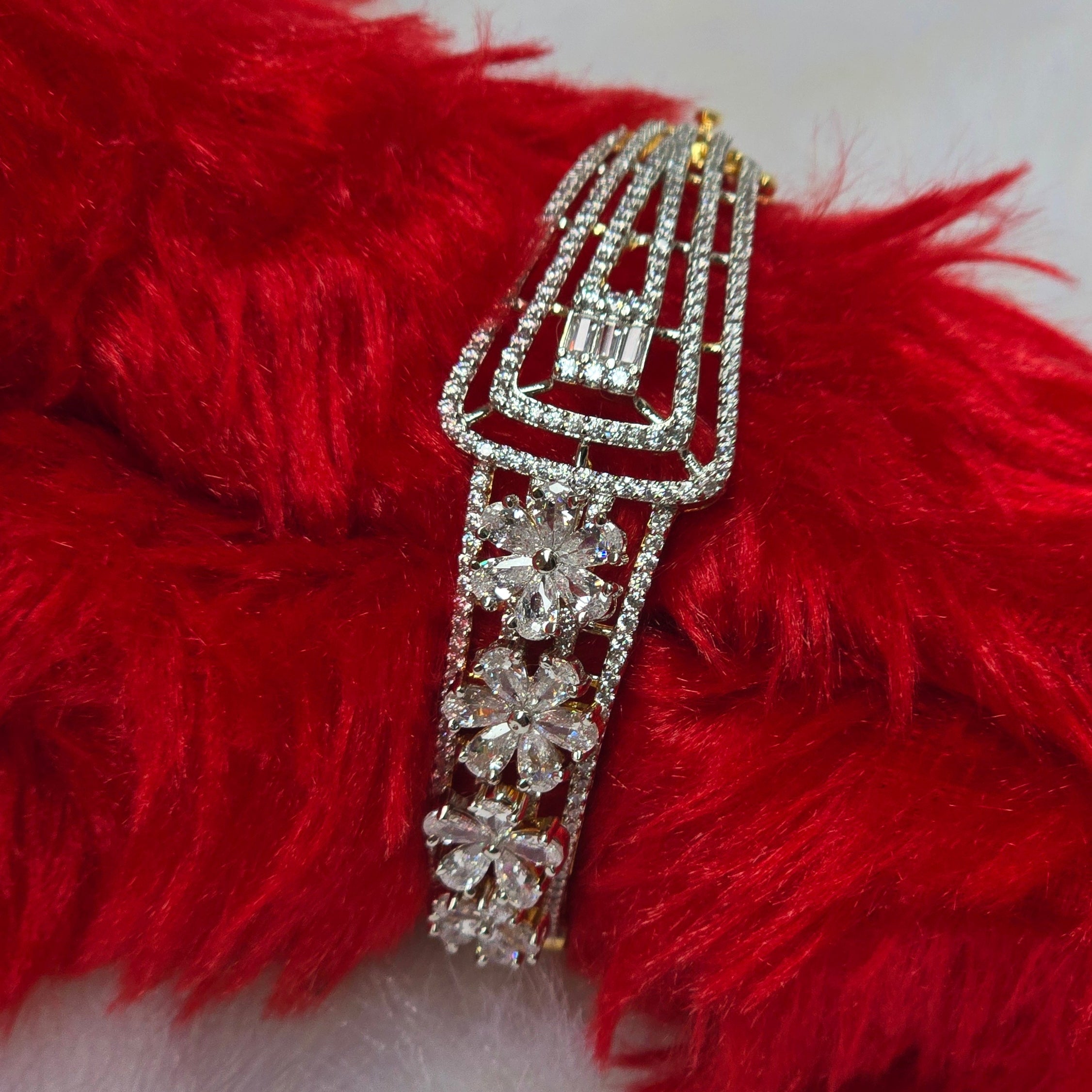 Sparkle Bloom Bracelet