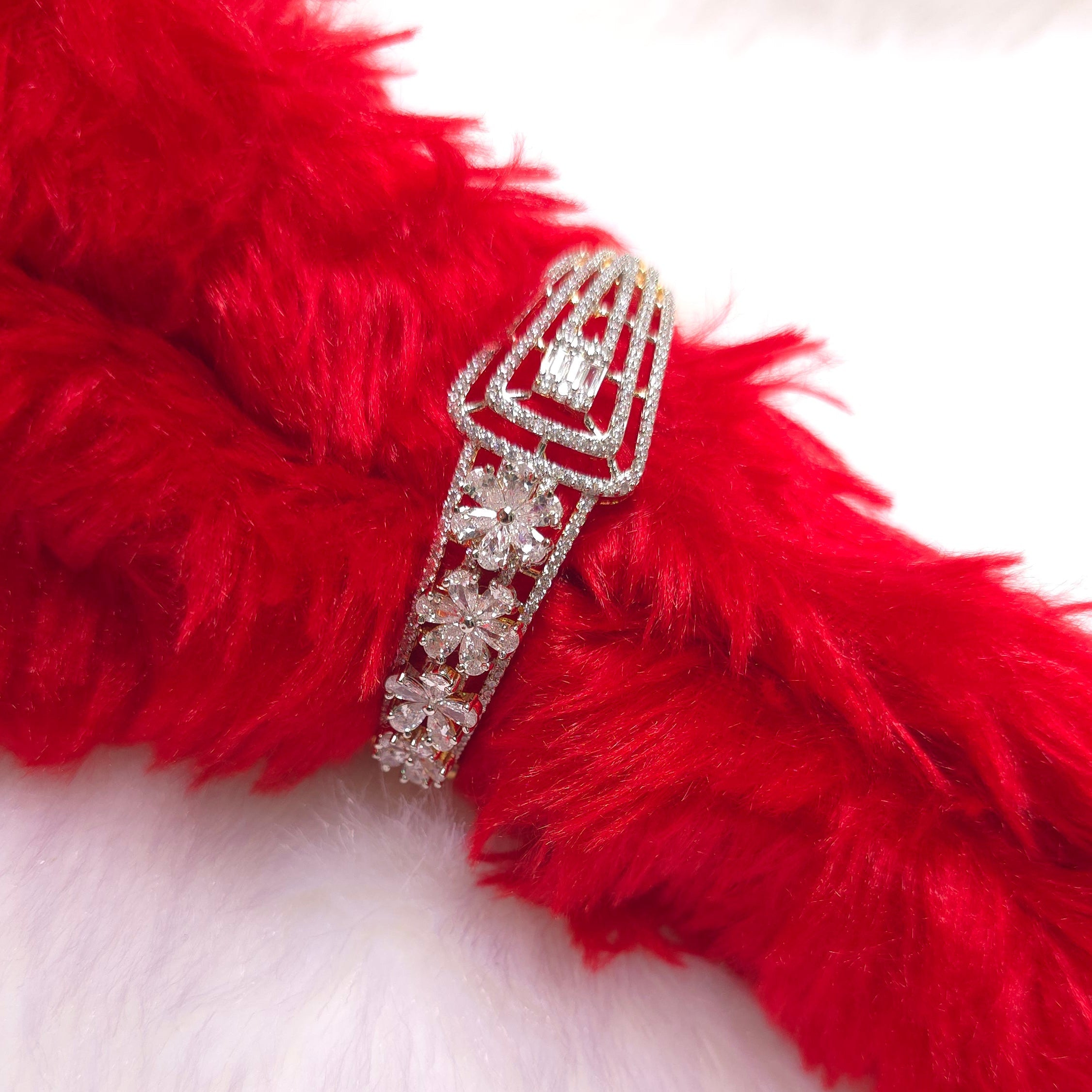 Sparkle Bloom Bracelet