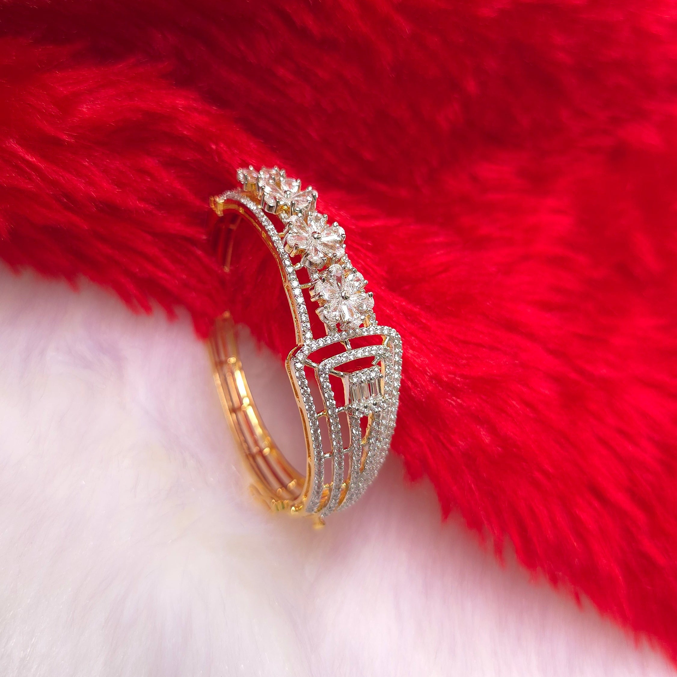 Sparkle Bloom Bracelet