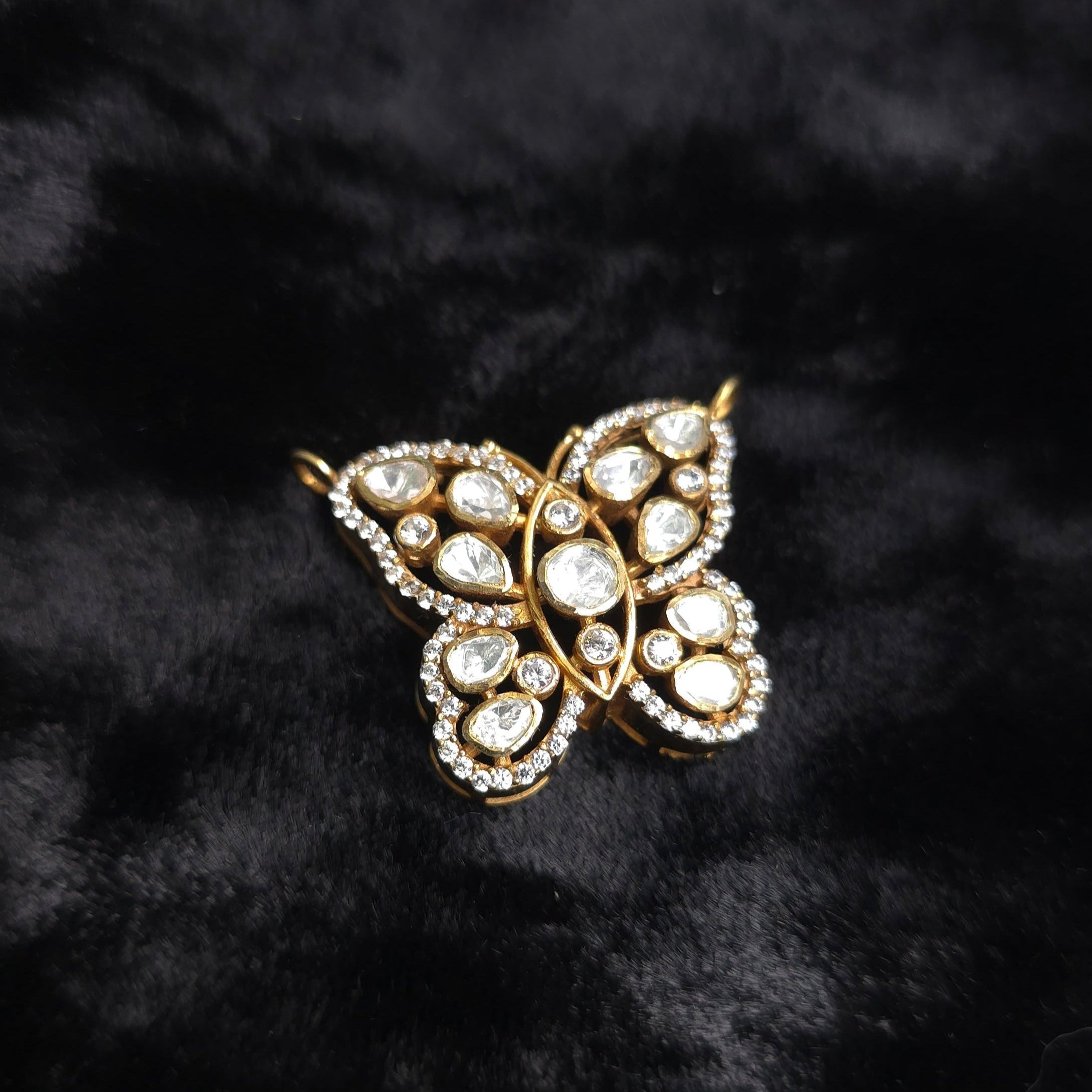 🕊️ Tiny Wings Pendant