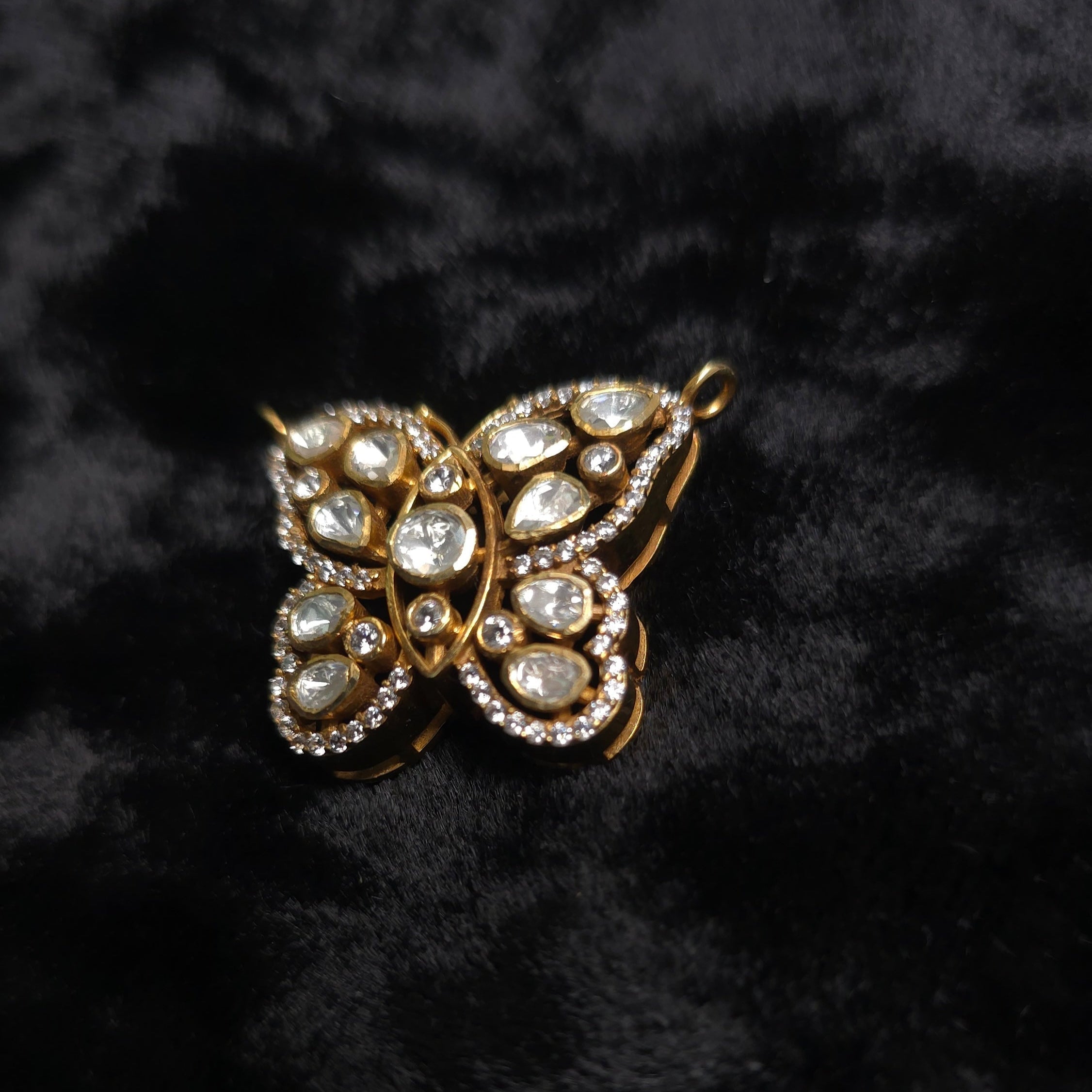 🕊️ Tiny Wings Pendant