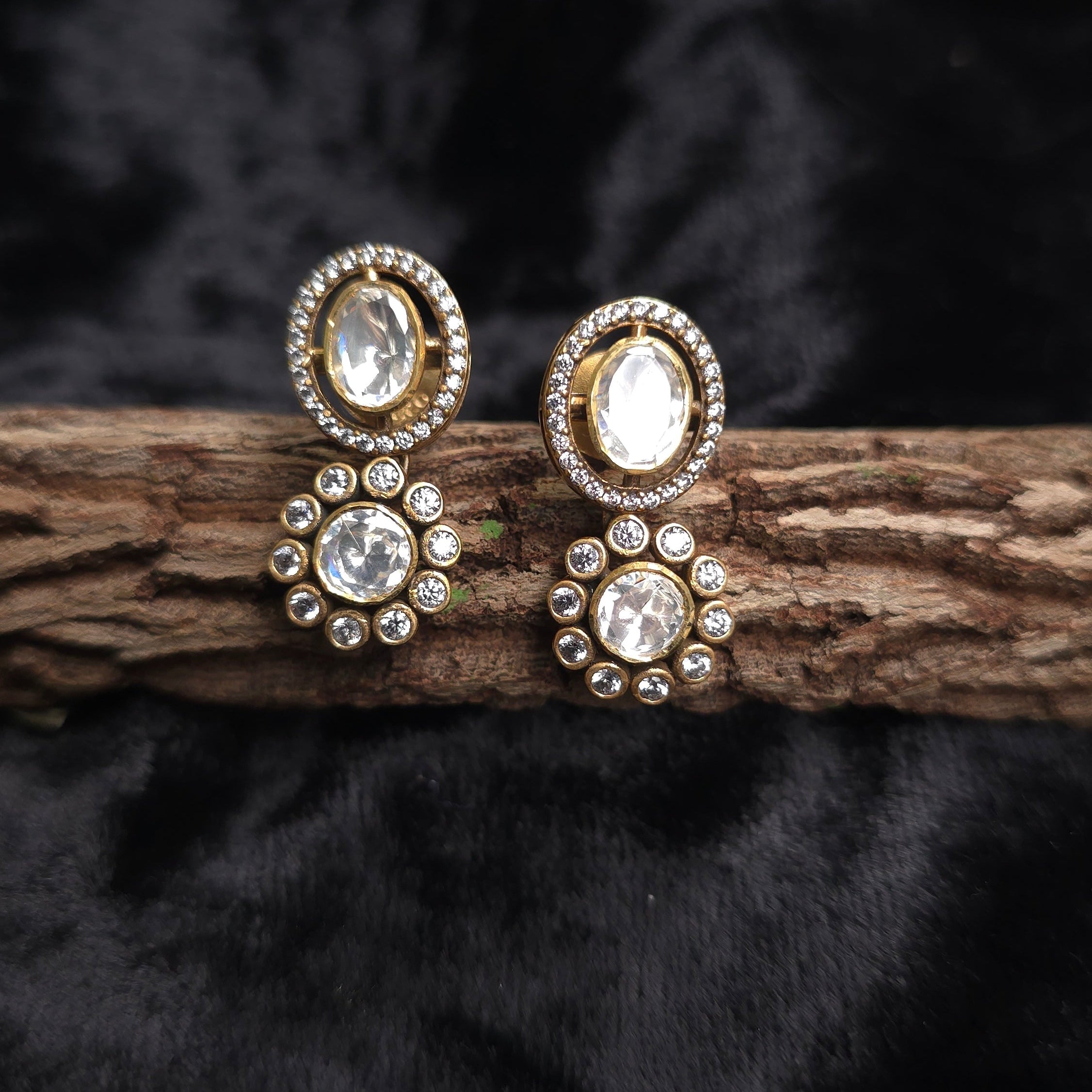 Royal Touch Earrings