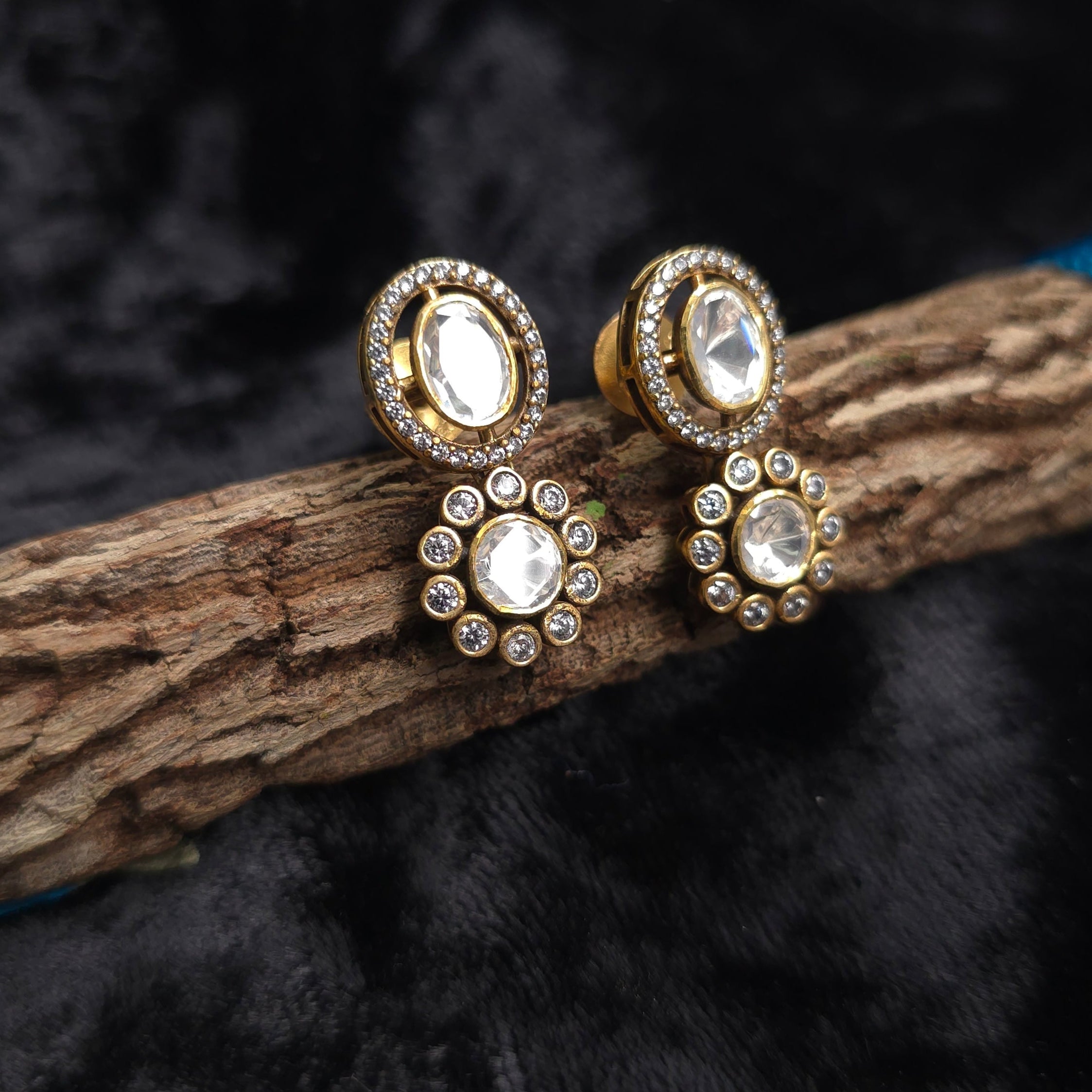 Royal Touch Earrings