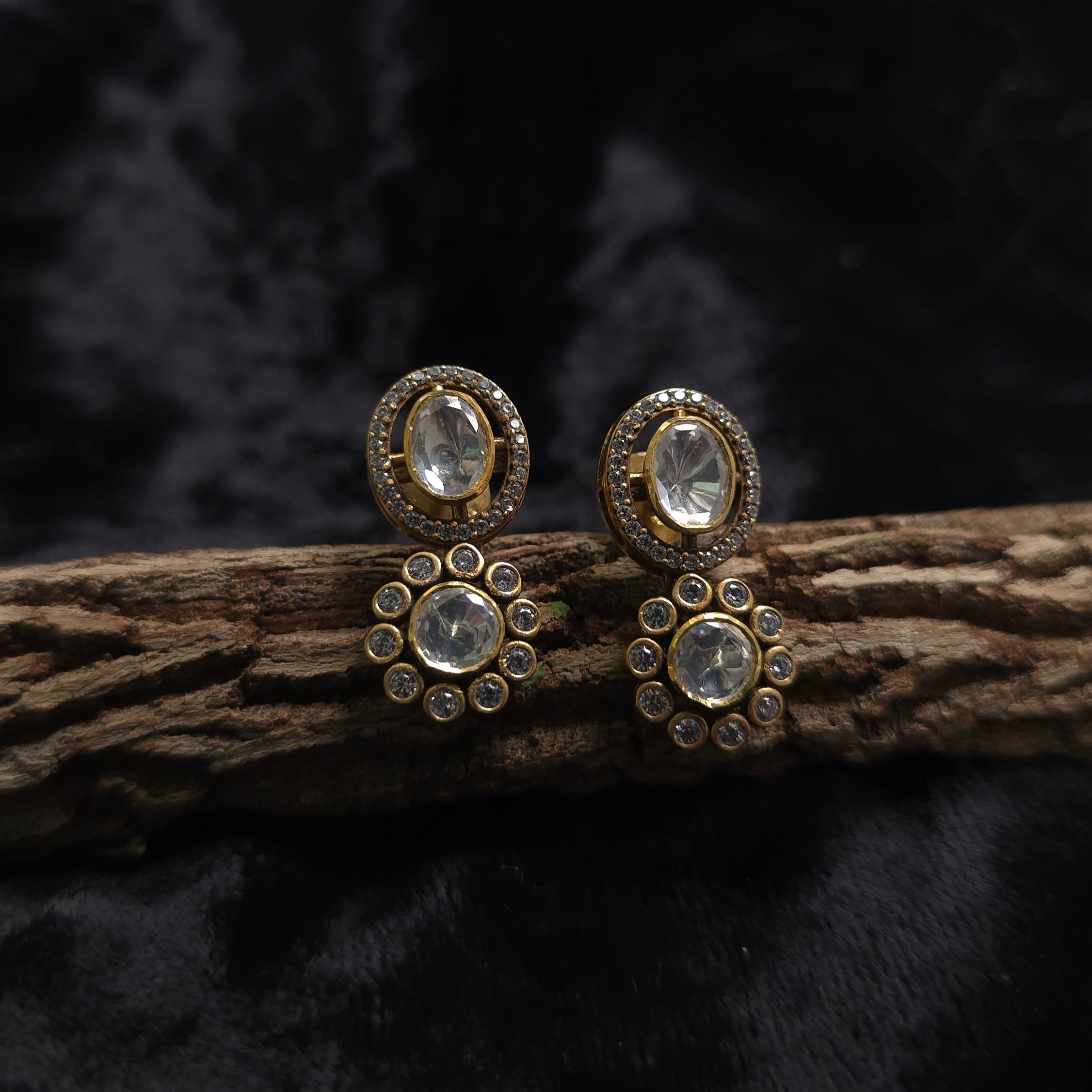 Royal Touch Earrings