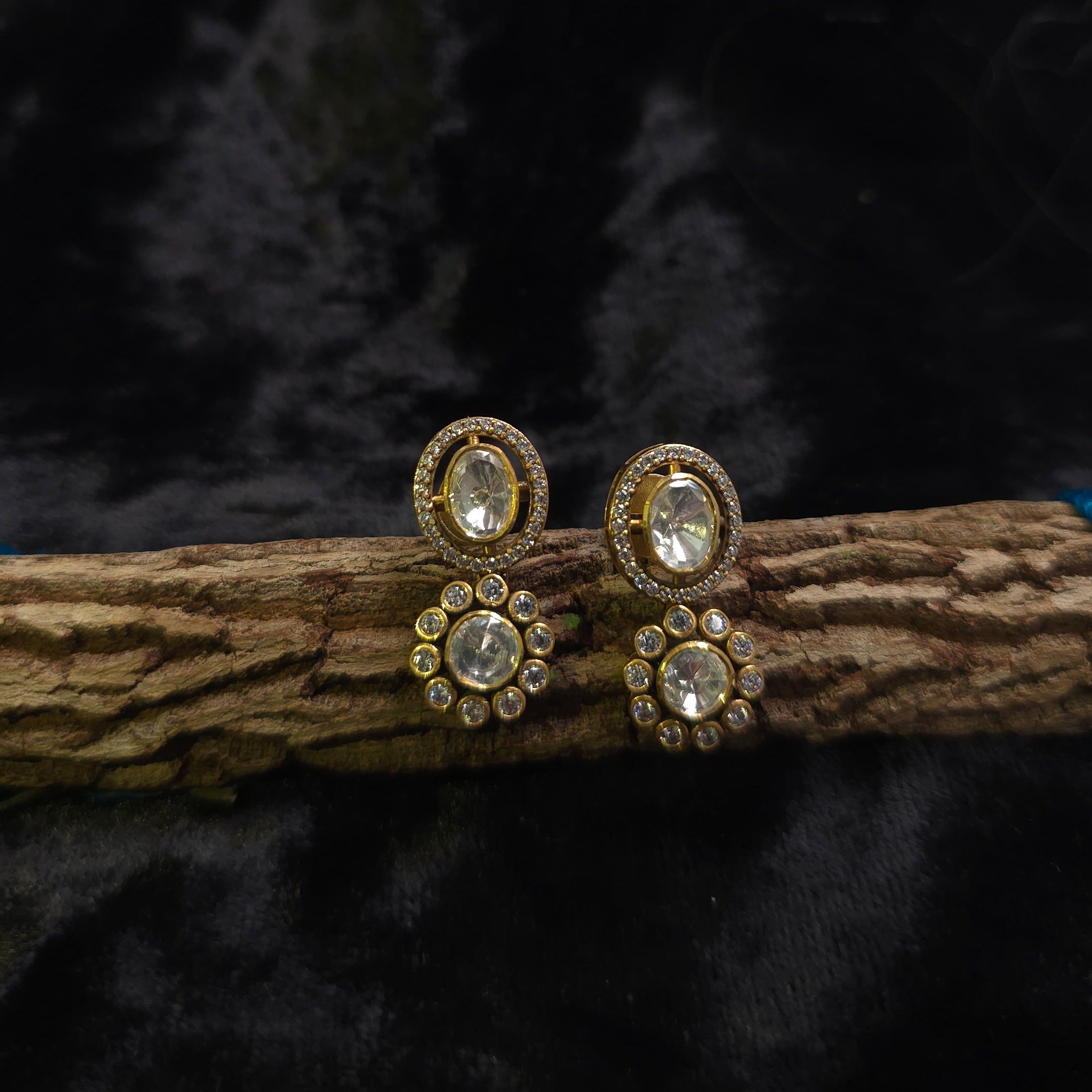 Royal Touch Earrings