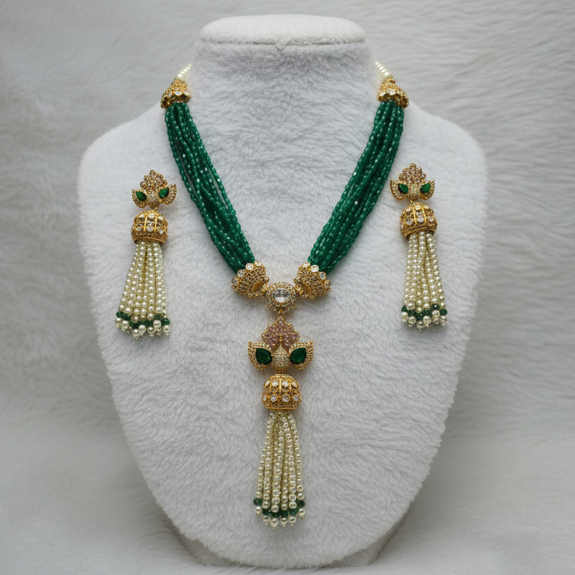 emerald green emerald pearl 925 silver tassel set