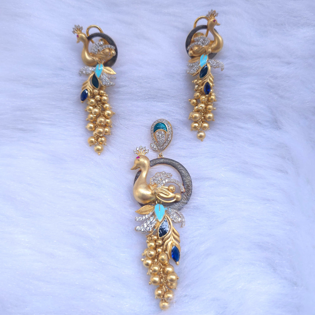 ✨ Morika Antique Pendant Set ✨
