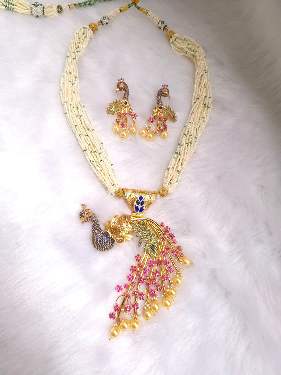 ✨ Mayur Leela Antique Pendant Set ✨
