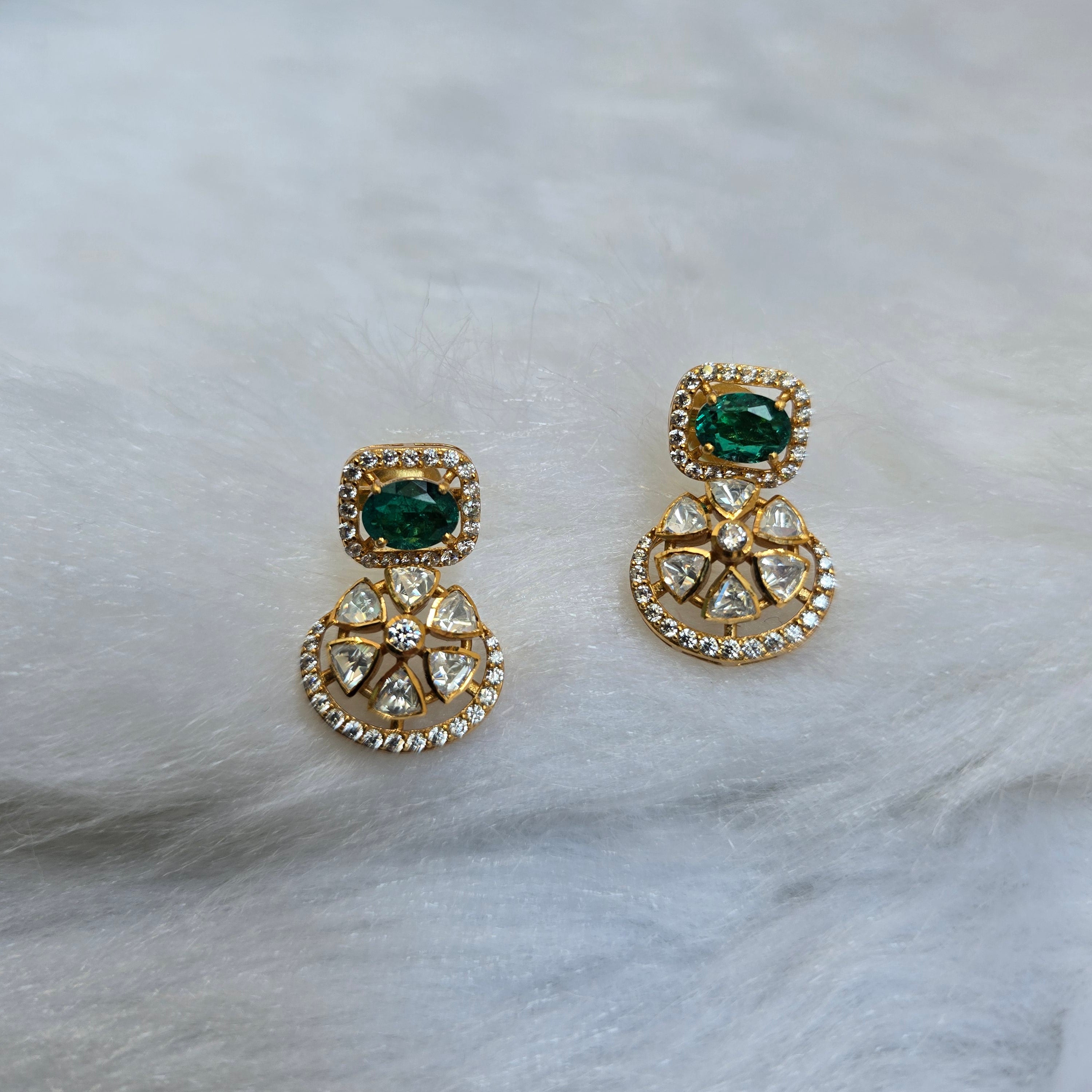 Emerald Rosette Pendant Set with panna stone