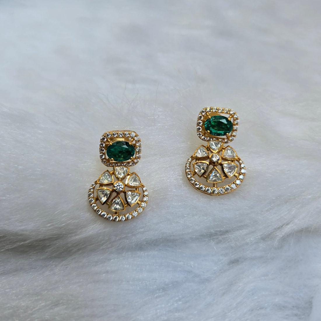 Emerald Rosette Pendant Set with panna stone