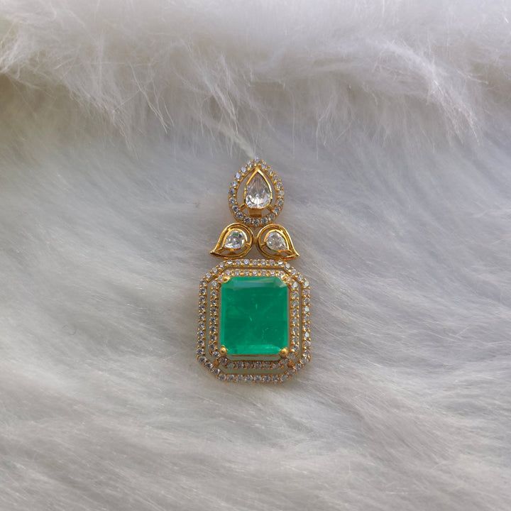 Hari Chandani emerald panna pendant